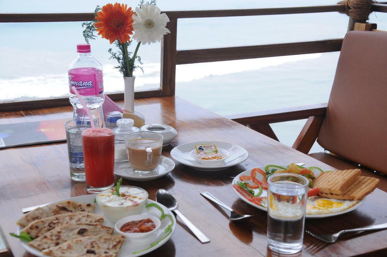 Black Beach Resort Varkala Luaran gambar