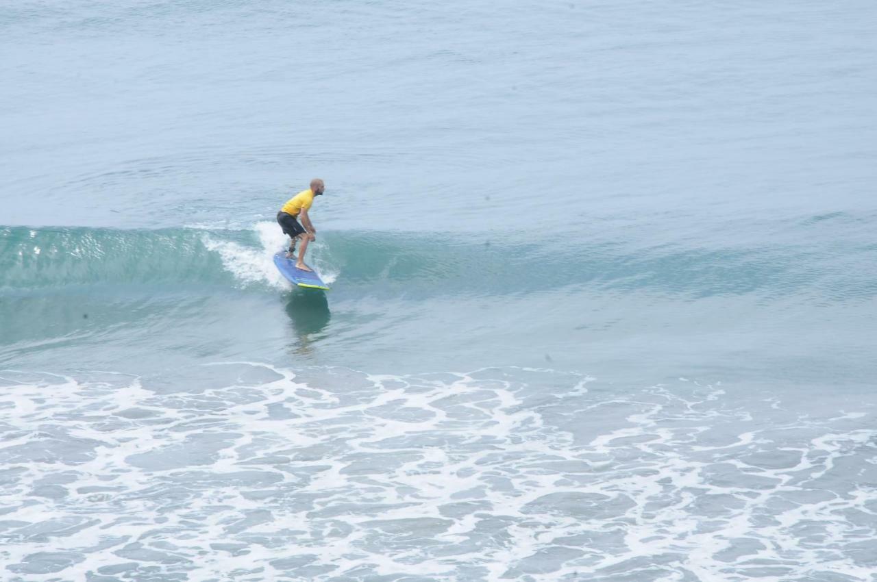 Black Beach Resort Varkala Luaran gambar